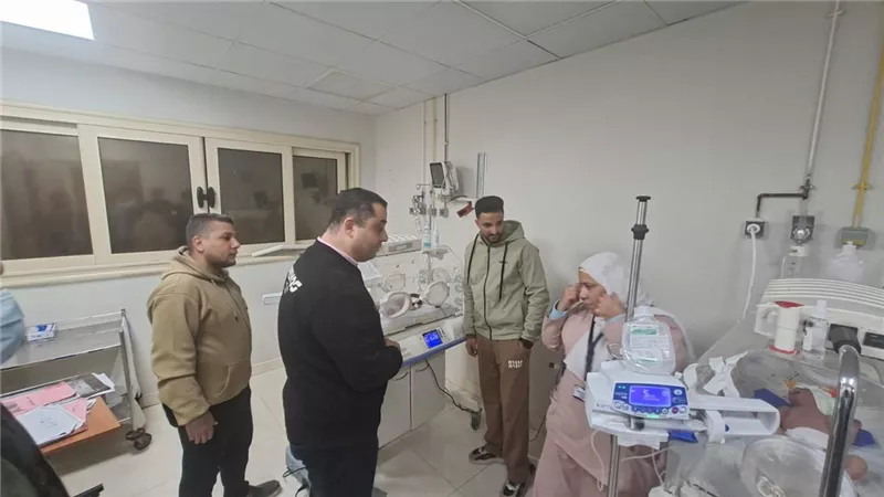 جولة مفاجئة لوكيل وزارة الصحة بقنا بمستشفى فرشوط المركزي لمتابعة سير العمل