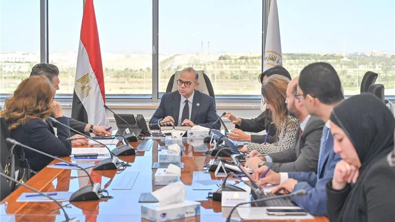 مصر والبنك الأوروبي يعززان الشراكة لدعم الاستثمار والتجارة بالذكاء الاصطناعي