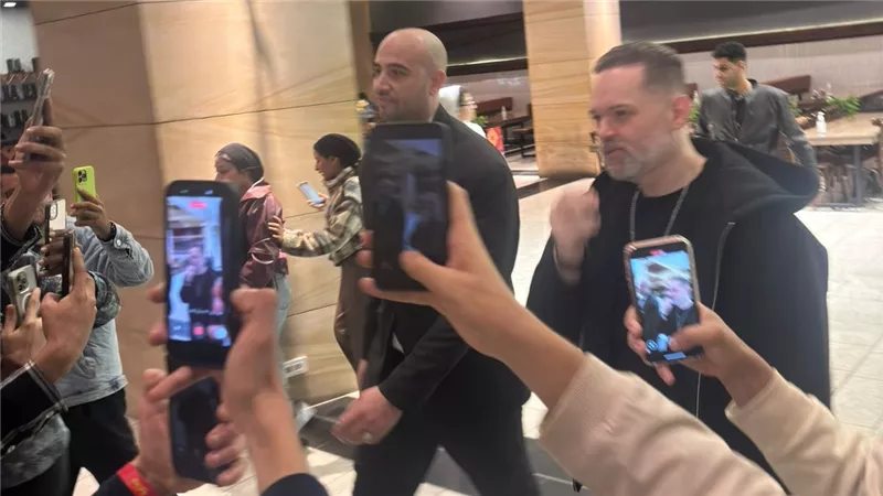 محمد محمود عبدالعزيز ورحمة أحمد يحتفلان رفقة أبطال برشامة في العرض الخاص | صور