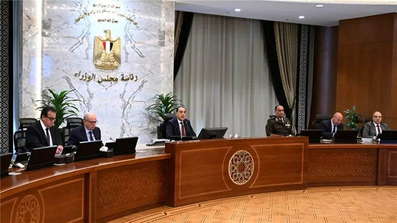 رئيس الوزراء يوجه برفع درجة الاستعداد القصوى للتعامل مع أية أزمة في العيد