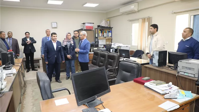محافظ بني سويف يهنئ “السيسي