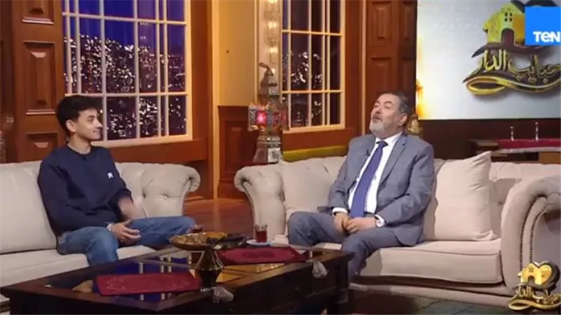 حياة الأبوة والتعليم.. خيري رمضان يتعلم من أبنائه ويعيد تشكيل ثقافة التعلم