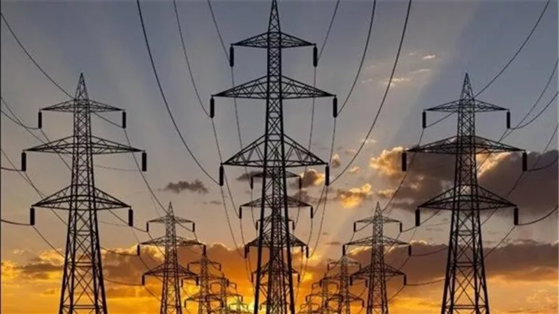 مصادر: سعر الصرف وفاتورة الغاز تطرح سيناريوهات لزيادة أسعار شرائح الكهرباء 