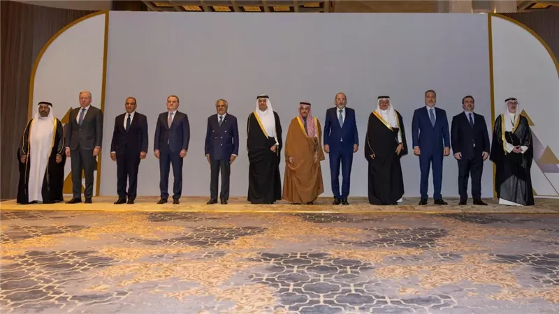 قمة الرياض التشاورية.. 12 دولة تدين الاعتداءات الإيرانية وتطالب بوقف التصعيد
