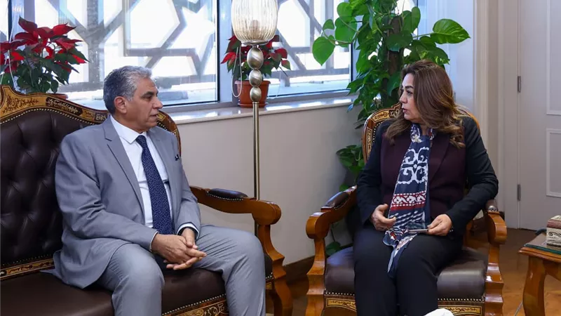 منال عوض تطلق شراكة بيئية مع مركز سيداري.. تحرك عاجل لحماية الشعاب المرجانية