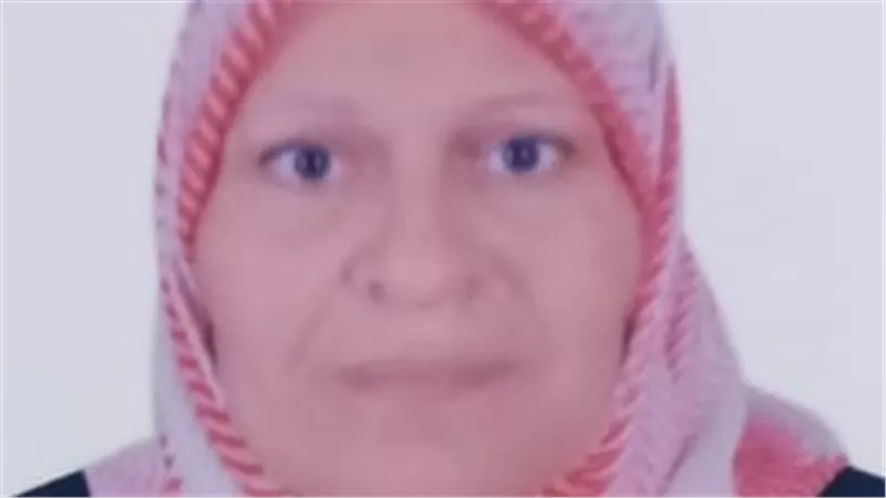 محافظ القليوبية يهنئ أشكار زغلول لفوزها بلقب الأم المثالية