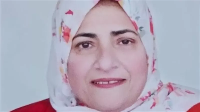 قصة كفاح أم مثالية بالإسماعيلية.. ناهد تتوج رحلة 31 عامًا من التضحية بالنجاح و