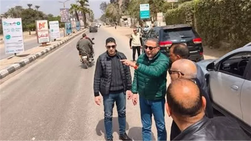 حملات مكثفة للنظافة والرقابة على الإشغالات خلال جولة مفاجئة لمحافظ الجيزة