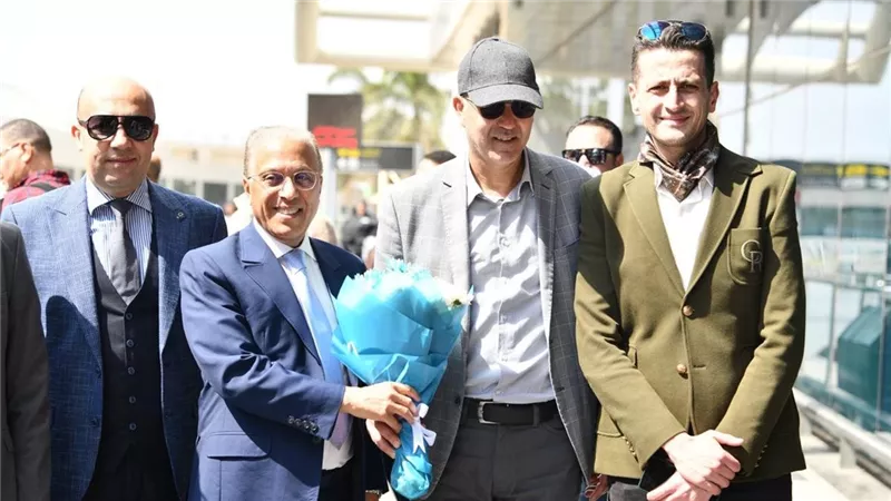 بالورود.. بيراميدز يستقبل بعثة الجيش الملكي المغربي