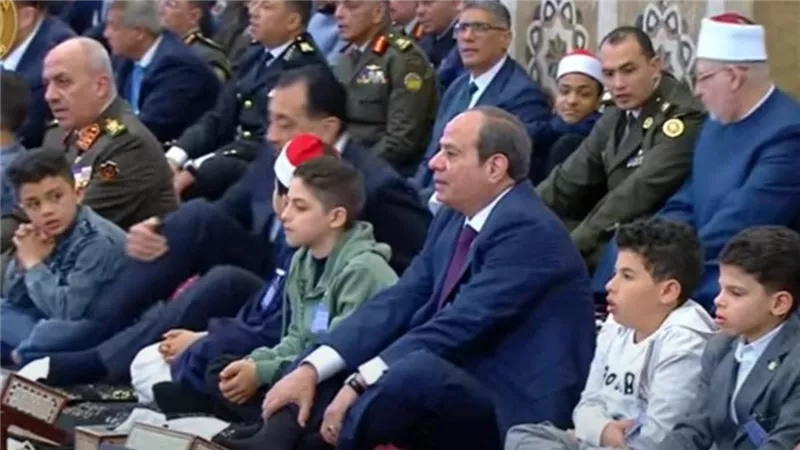 بث مباشر.. الرئيس السيسي يؤدي شعائر صلاة العيد بـ الفتاح العليم في العاصمة