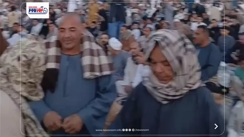 المئات يؤدون صلاة عيد الفطر المبارك بأرض المحلج بطامية في الفيوم