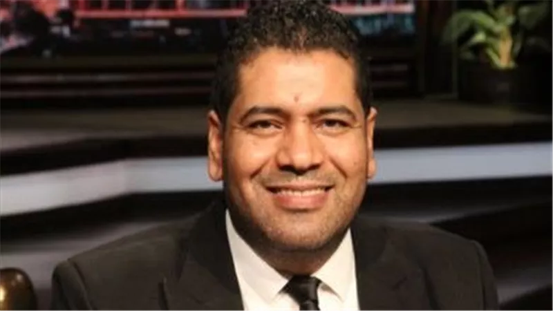 خبير بـ