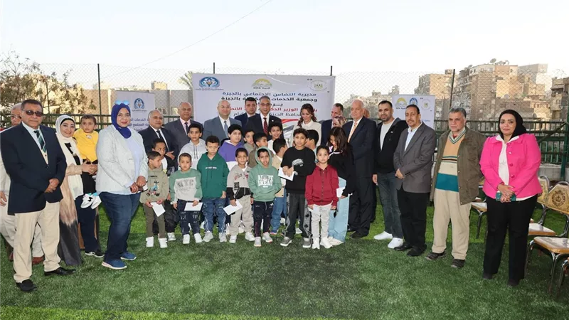 في عيد الفطر.. محافظ الجيزة يلتقي نزلاء دور الأيتام والمسنين بالعجوزة