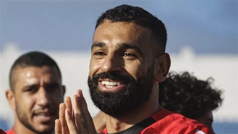 محمد صلاح يهنئ الشعب المصري والأمة الإسلامية بعيد الفطر