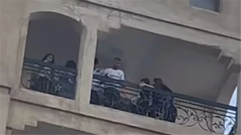 كنا بنهزر.. التحقيق مع المتهمين بإلقاء أكياس مياه بالنزهة