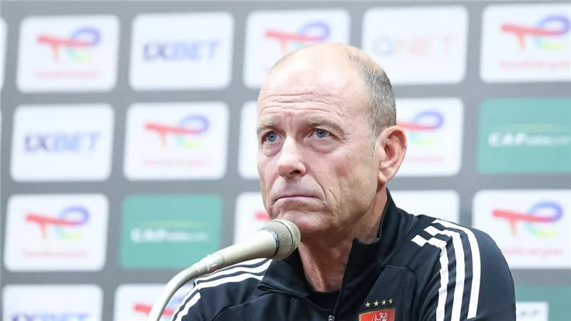 توروب بعد خروج الأهلي من إفريقيا: آسف أتحمل المسؤولية وعلينا مراجعة أنفسنا