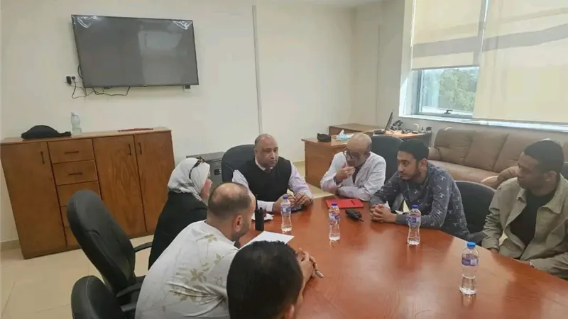 انعقاد غرفة الطوارئ بفرع هيئة الرعاية الصحية بأسوان في ثاني أيام العيد