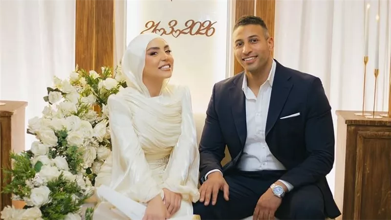 مدربة اللغة الإنجليزي مي جمال تحفل بخطوبتها على أجواء عائلية بسيطة