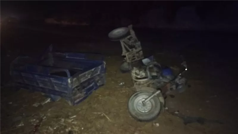  تصادم ثلاثي يصيب 6 أشخاص بحالات حرجة على صحراوي اسنا