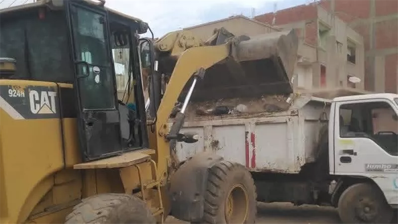 محافظ الغربية يتابع حملات النظافة المكثفة خلال عيد الفطر ويوجه بتكثيف العمل