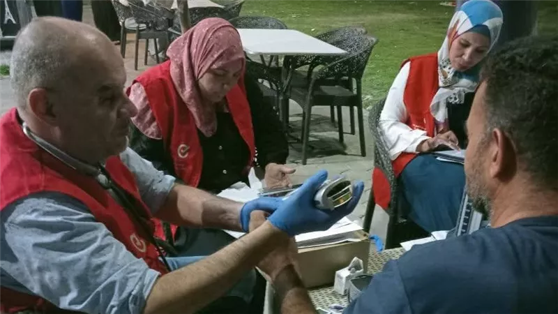 الأمراض المزمنة وتنظيم الأسرة.. الفرق الطبية بالسويس تكثف من تواجدها في العيد