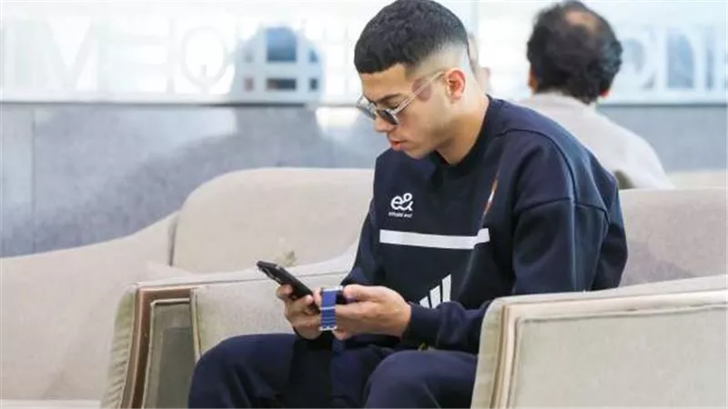 بعد ظهور أثرها على وجه إمام عاشور.. فوائد الحجامة