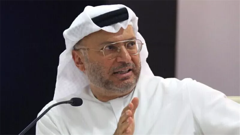 أنور قرقاش: السيطرة على مضيق هرمز والتعدي على سيادة الإمارات «أضغاث أحلام»