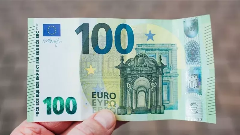 سعر اليورو مقابل الجنيه خلال تعاملات  اليوم الاثنين 23 مارس 2026