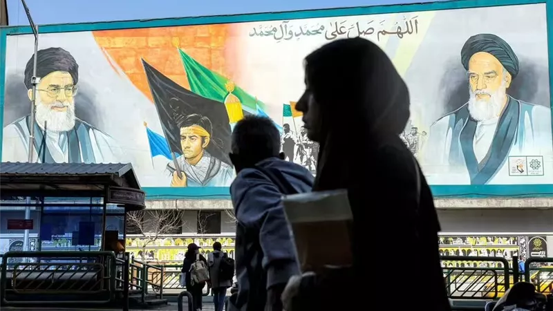 تقارير: ضباط الأمن الإيرانيون يغتصبون معارضون للنظام لا تتجاوز أعمارهم 14 عاما