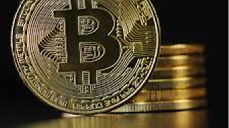 بيتكوين تتراجع 0.5% وسط التوترات الجيوسياسية ومخاوف الرسوم التجارية الأمريكية