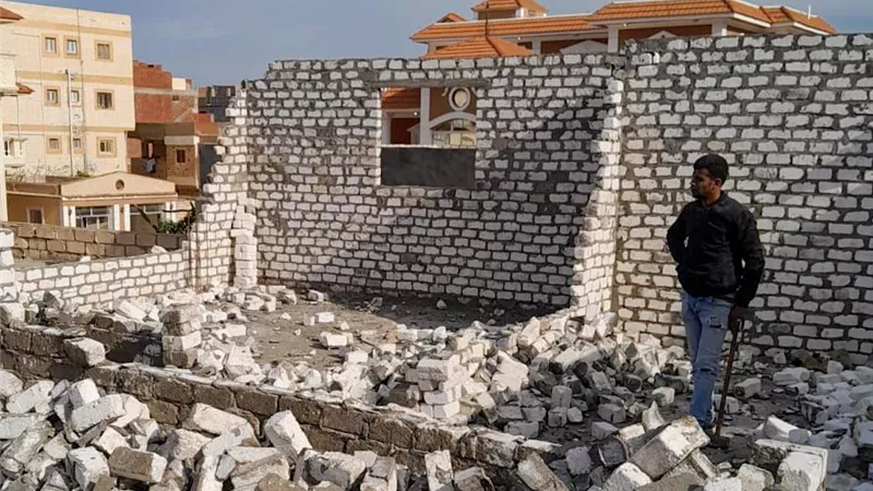 محافظ الاسكندرية : حملات مكبرة لإزالة التعديات بالعجمي والمنتزة والعامرية