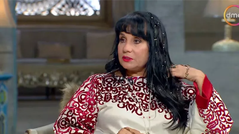 سحر رامي تكشف كواليس طريفة مع عادل إمام: هزقني بسبب كحك العيد
