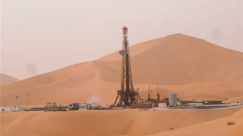 «أباتشي» تعلن كشفاً جديداً بالصحراء الغربية بـ 26 مليون قدم غاز
