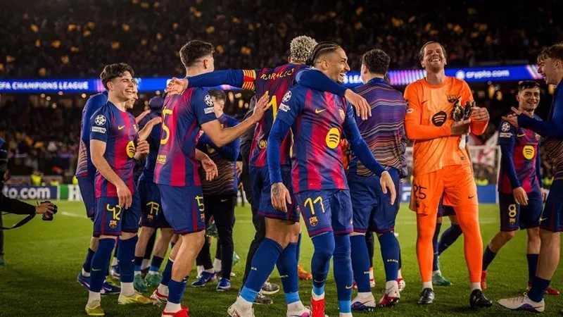 هانز فليك يعلن قائمة برشلونة لمباراة أتلتيكو مدريد في دوري الأبطال