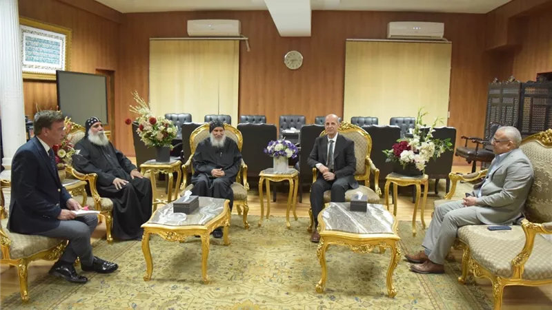 بعد العودة للدراسة .. قيادات الكنيسة تزور جامعة بنى سويف للتهنئة بعيد الفطر