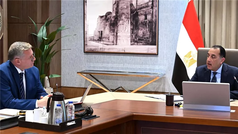 مدبولي يستعرض مع وزير البترول مستجدات عدد من ملفات عمل الوزارة