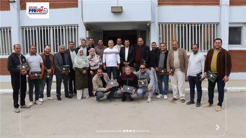 رئيس مياه الفيوم يكرم 21 من العاملين المتميزين تقديرًا لجهودهم