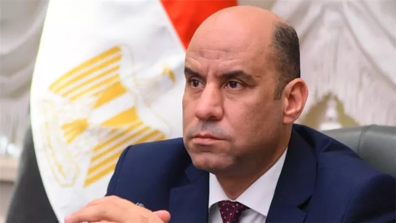 وزير العمل : زيادة إجازات عمال المهن الخطرة والمناطق النائية