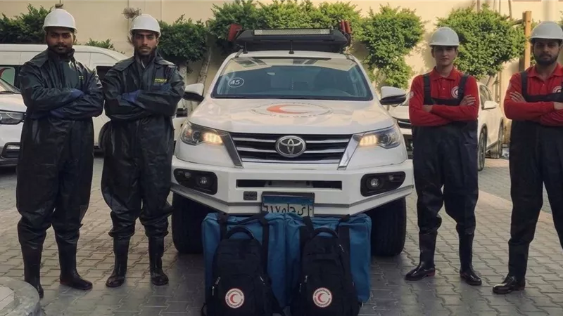  الهلال الأحمر  يرفع درجة الاستعداد لمواجهة تقلبات الطقس الشديدة في المحافظات