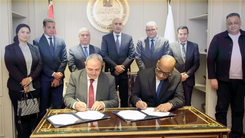 عبداللطيف: المؤسسات الصحفية شريك أساسي في الارتقاء بالمنظومة التعليمية 