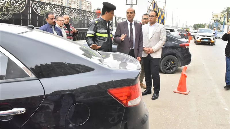 محافظ أسيوط يلغي رسوم انتظار السيارات بكورنيش الترعة الإبراهيمية بدءا من إبريل