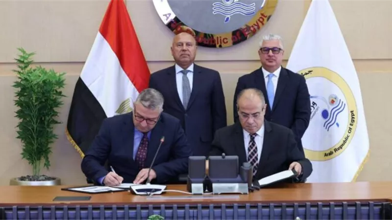 موانئ مصر البحرية توقع مذكرة تفاهم لإنشاء محطة صب جاف بالعين السخنة