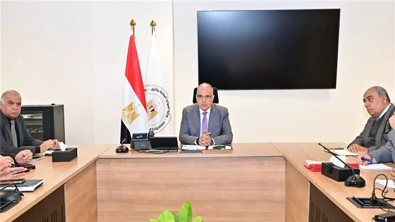 الدكتور سويلم يتابع أعمال نموذج تطوير إدارة المياه في زمام ترعة الإسماعيلية