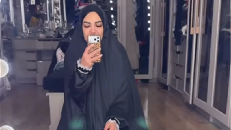 سالي عبدالسلام تطلب من الجمهور الدعاء لاقتراب ولادتها |فيديو