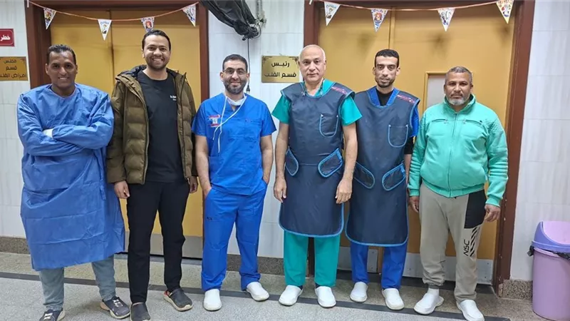قسطرة قلبية عاجلة تنقذ مريضًا فلسطينيًا بمستشفيات سوهاج الجامعي