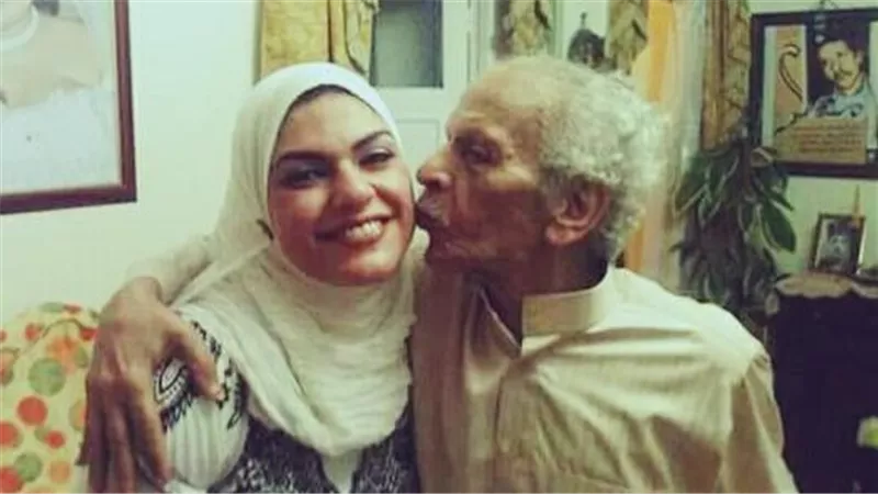 عاجل.. منع نوارة نجم من نشر أشعار والدها: 