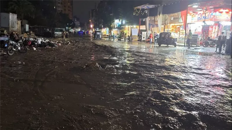 تطوير لم يكتمل.. شارع ناهيا غارق في المياه والأهالي يطالبون بسرعة التدخل