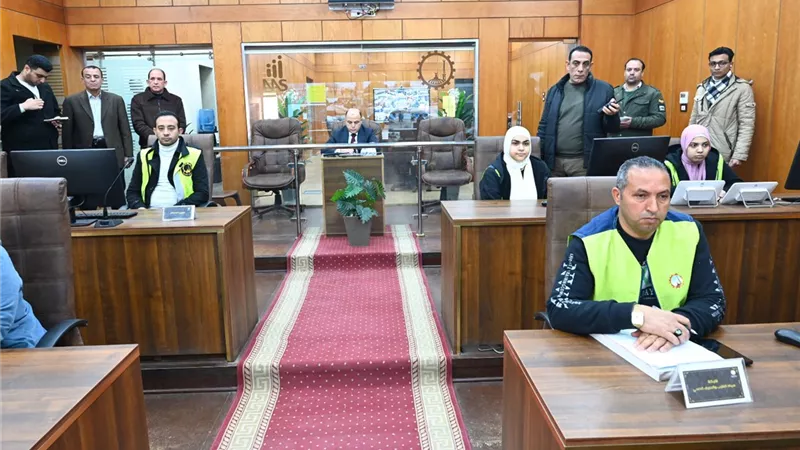 محافظ الغربية يترأس غرفة العمليات المركزية بمركز سيطرة الشبكة الوطنية
