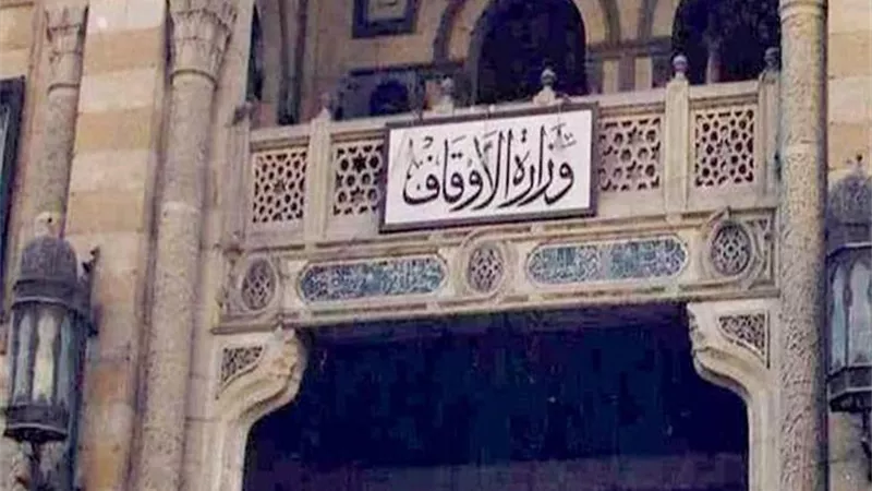 الأوقاف: اعتمدنا  نجوم دولة التلاوة في المساجد الكبرى للارتقاء بالأداء القرآن 