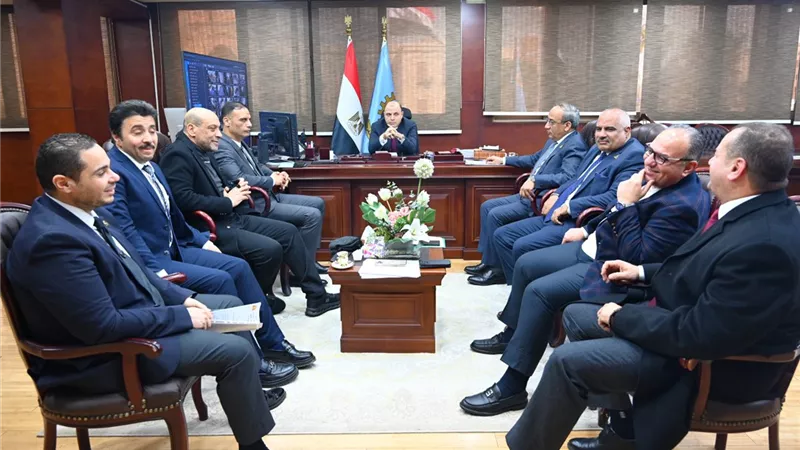 محافظ الغربية يستقبل أعضاء مجلسي النواب والشيوخ لبحث مشكلات الدوائر